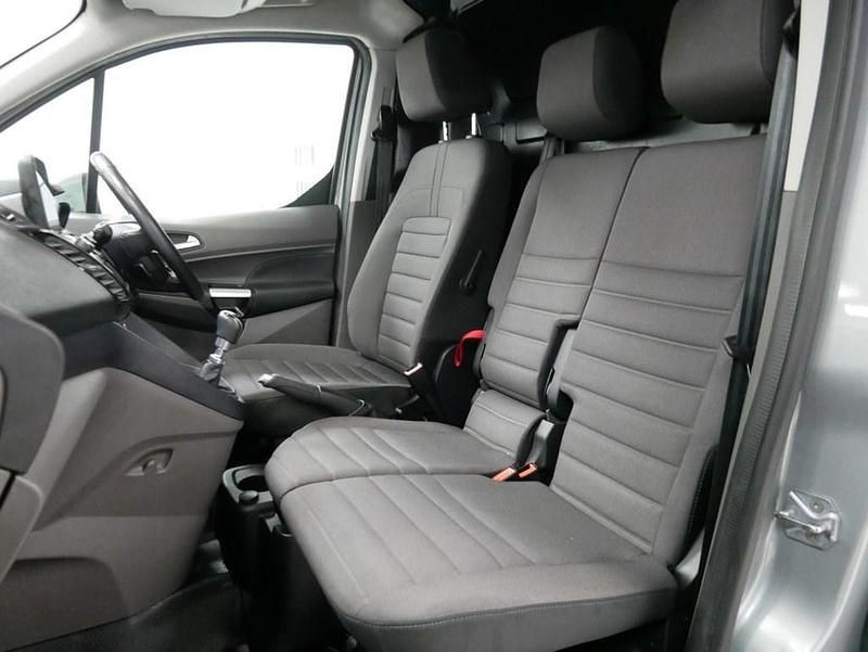 Usado Ford Transit Connect Limited 100 HP (73 kW) 2023 Prateado Monovolume