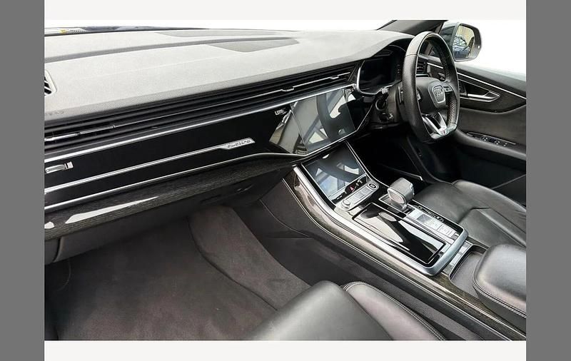 Used Audi Q8 Black Edition 340 HP (250 kW) 2022 Blue SUV