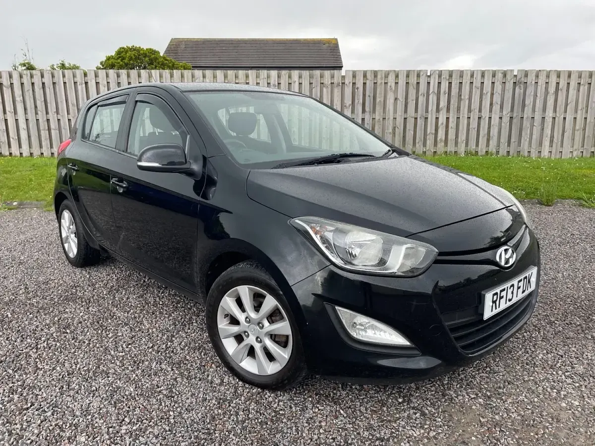 Used Hyundai i20 Active 86 HP (63 kW) 2013 Black Hatchback