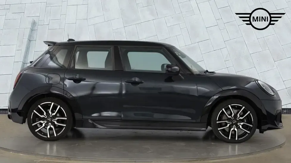 Used Mini Cooper Hatch 113 kW (154 HP) 2026 Grey Hatchback