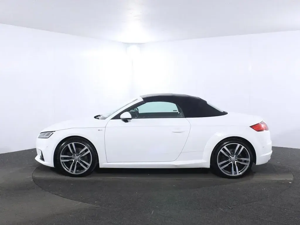 Begagnad Audi TT Roadster S-Line 230 HK (169 kW) 2016 Vit Cab