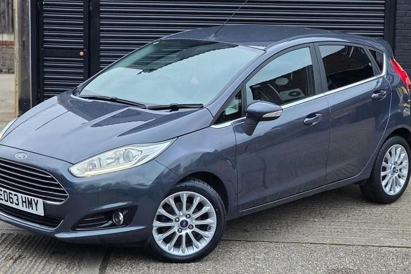 Used Ford Fiesta Titanium X 125 HP (91 kW) 2013 Grey Hatchback