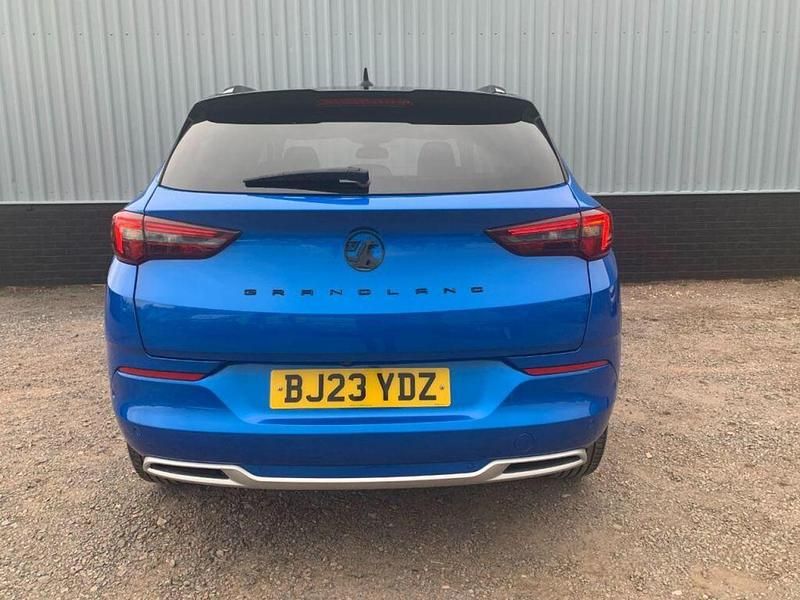 Usado Vauxhall Grandland X Ultimate 128 HP (94 kW) 2023 Azul SUV