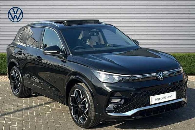 Used VW Tiguan R-line 150 HP (110 kW) 2025 Black SUV