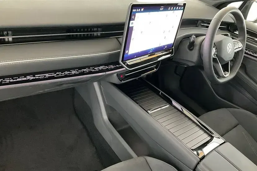 New VW ID.7 Pro 207 kW (282 HP) 2026 Aquamarine blue Estate