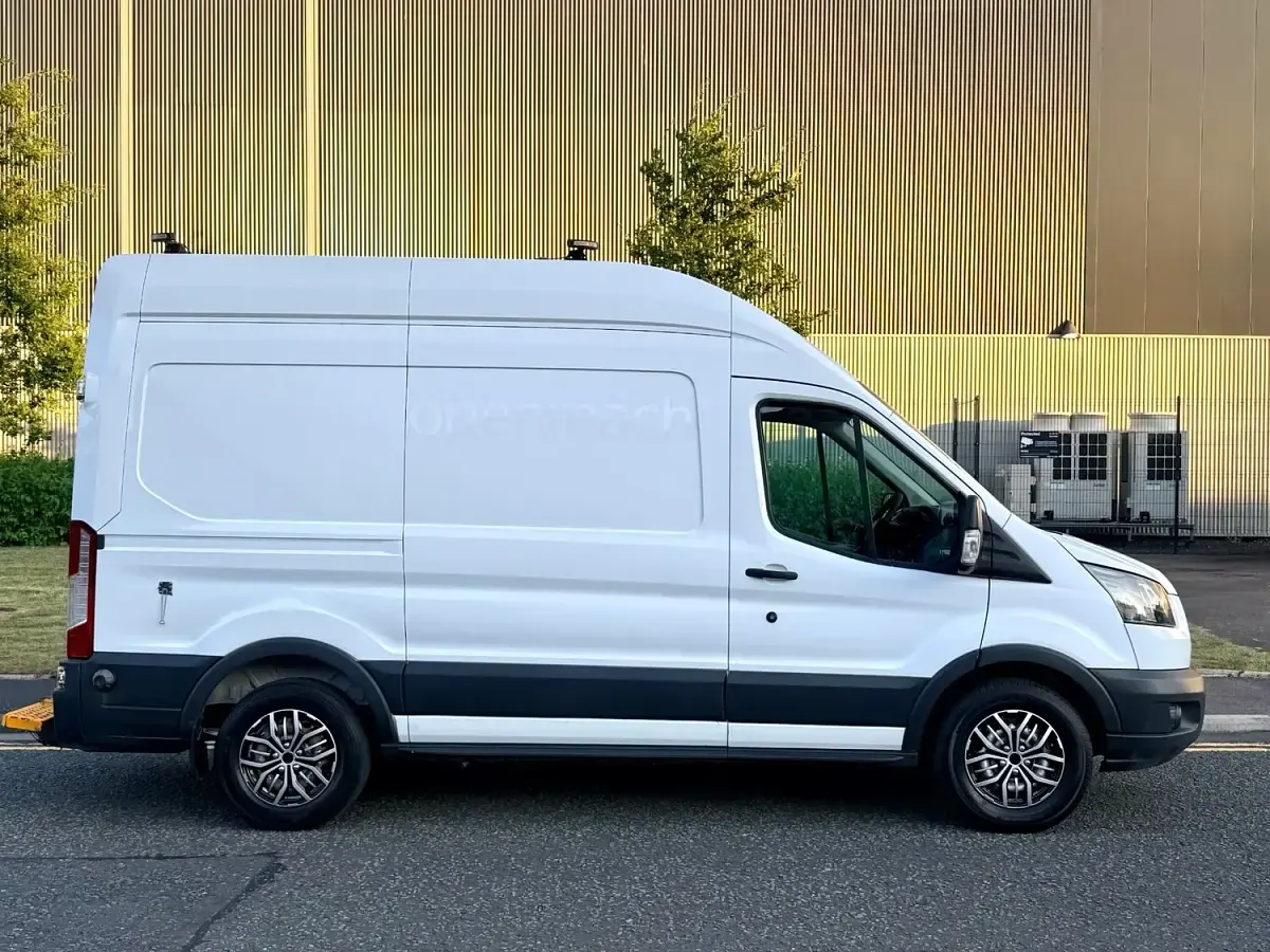 Used Ford Transit 130 HP (95 kW) 2018 White Van