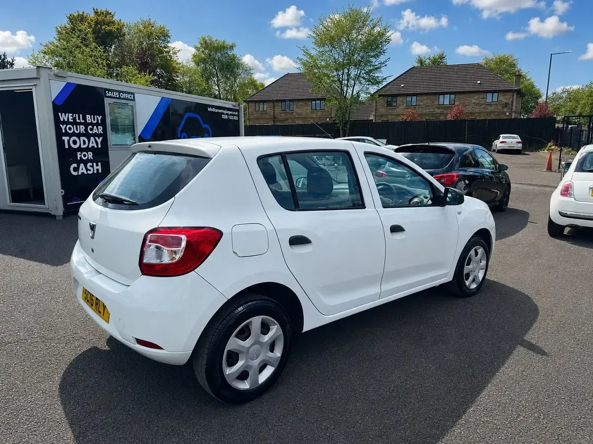 Gebraucht Dacia Sandero Ambiance 2016 Weiß Kleinwagen