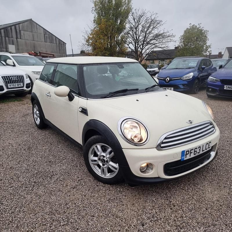 White Used 2013 Mini One D Hatch Hatchback | £4,499 (Fair price) - Image 1/4