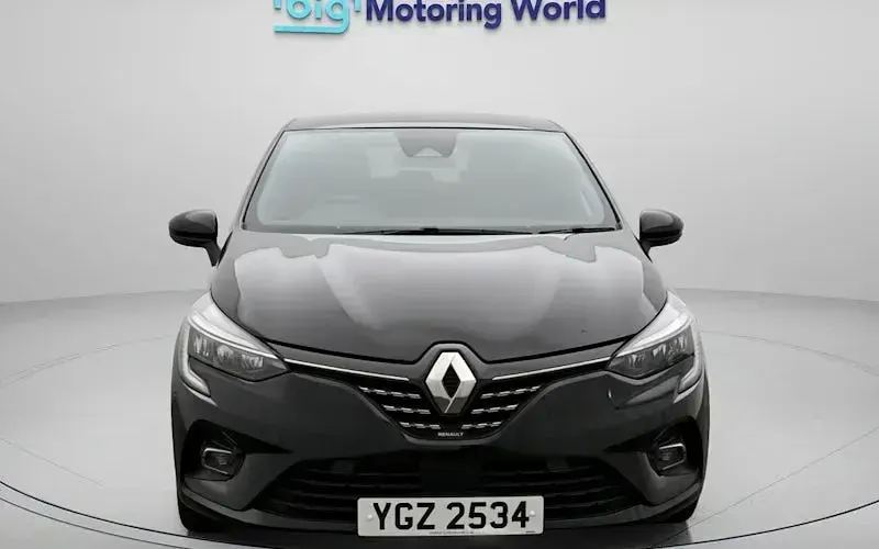 Used Renault Clio Techno 145 HP (106 kW) 2022 Black Hatchback