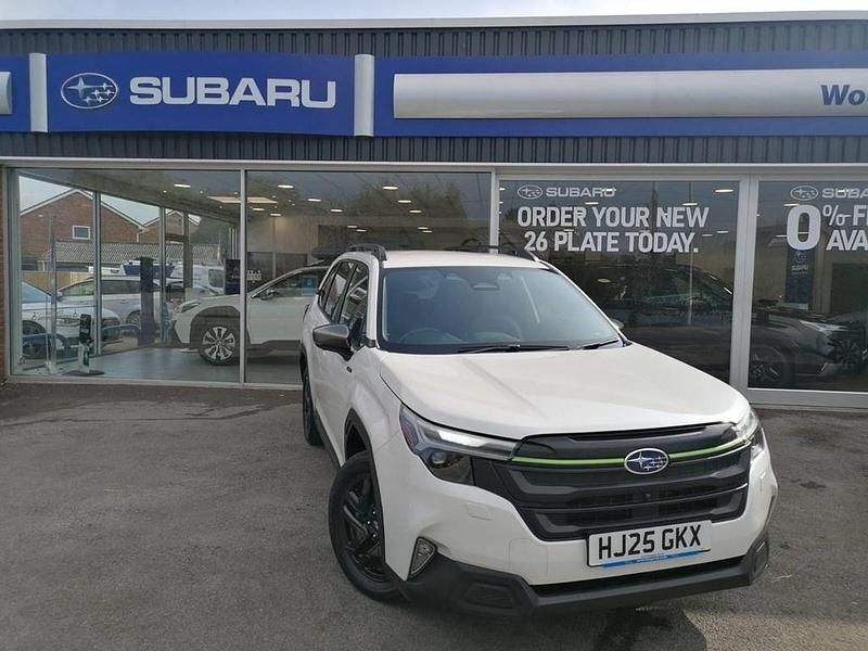 Used Subaru Forester 136 HP (100 kW) 2025 White SUV