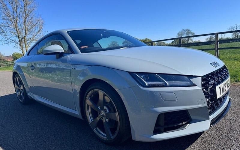 Używany Audi TT Comfort 245 KM (180 kW) 2019 Szary Coupe