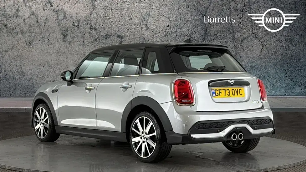 Used Mini Cooper S Classic 176 HP (129 kW) 2023 Silver Hatchback