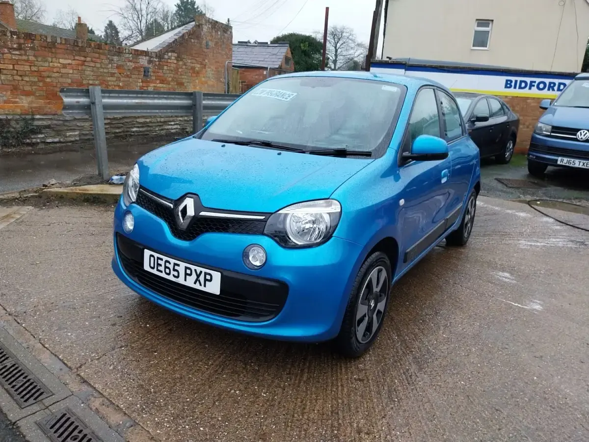 Usado Renault Twingo Play 70 HP (51 kW) 2015 Azul Citadino