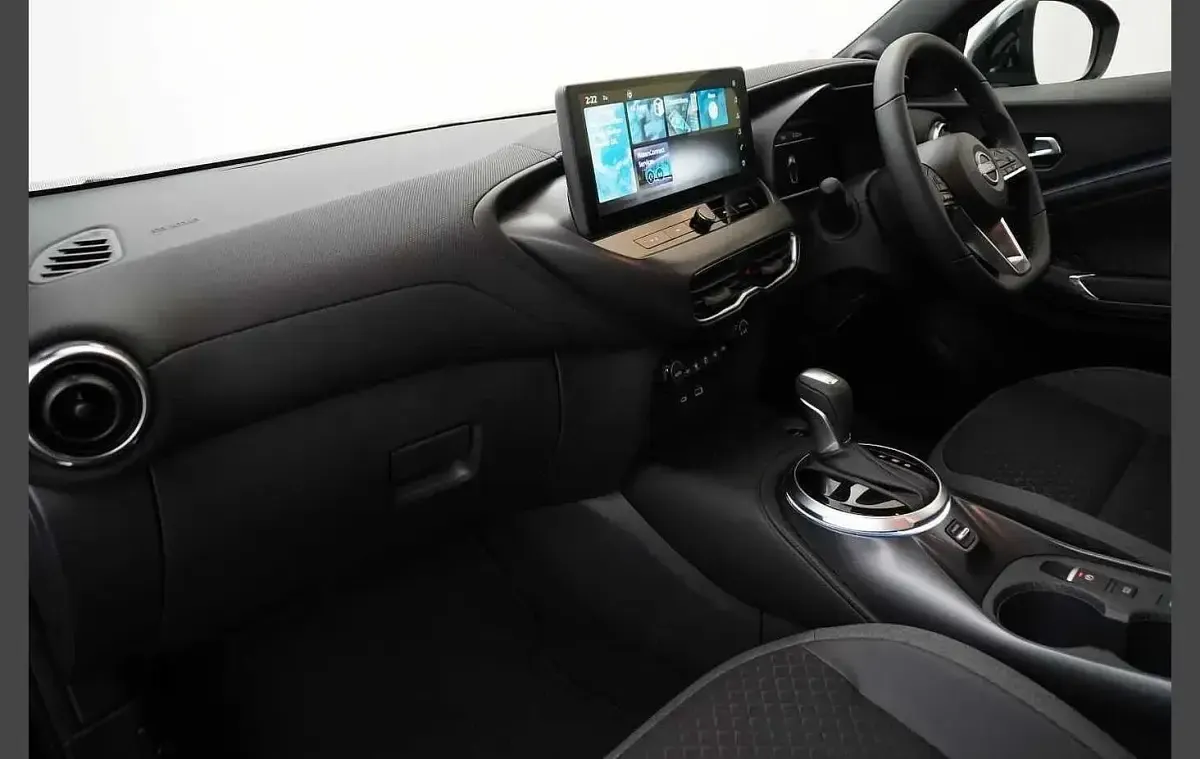 Used Nissan Juke N-Connecta 143 HP (105 kW) 2025 Black SUV