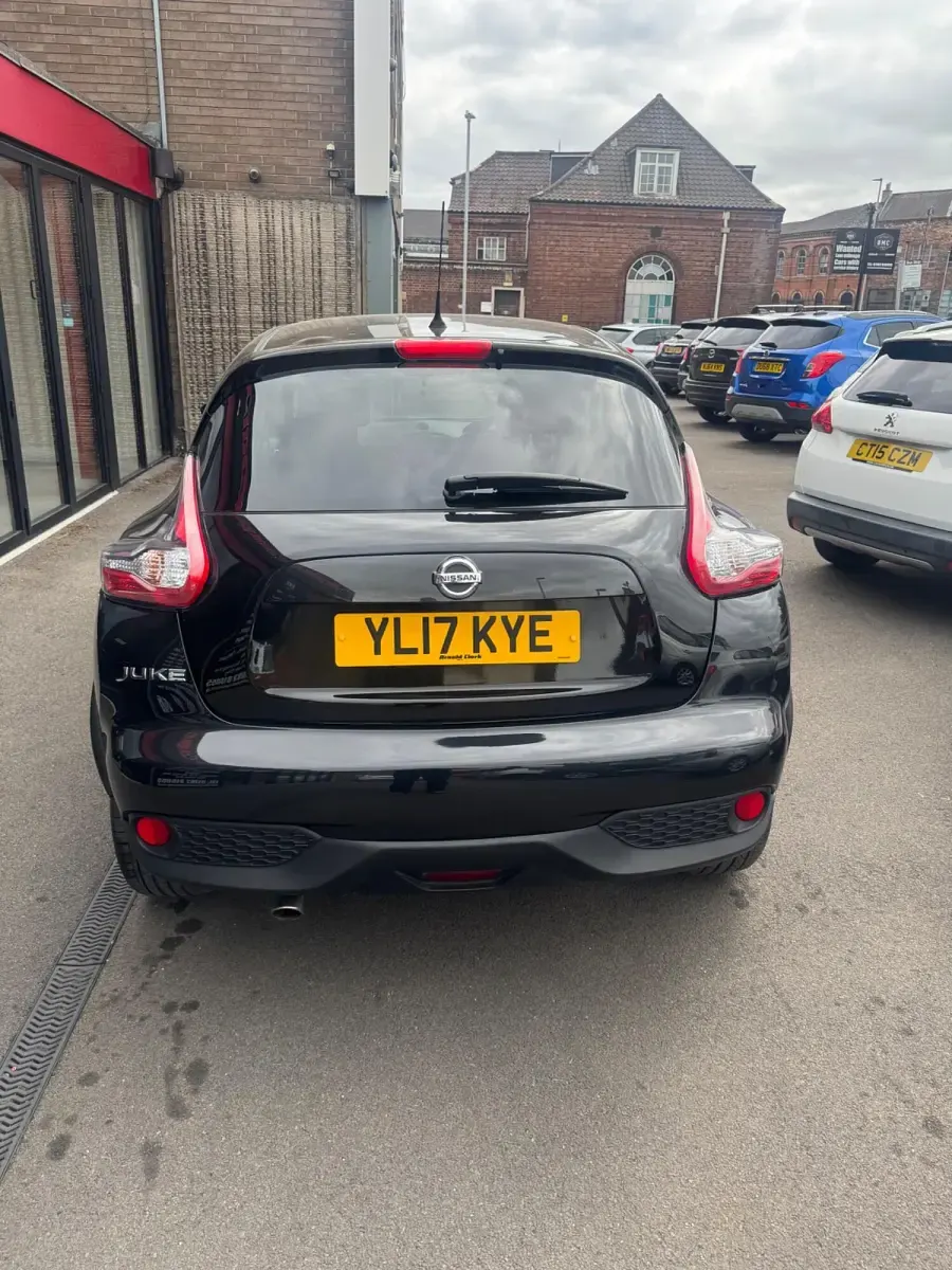 Used Nissan Juke Tekna 110 HP (80 kW) 2017 Black SUV