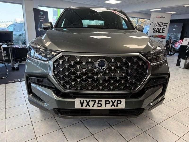 New Ssangyong (KGM) Rexton 202 HP (148 kW) 2025 Elemental grey metallic SUV