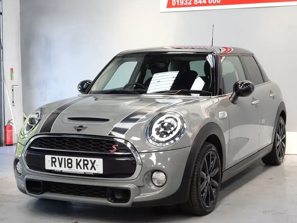 Used Mini Cooper S Hatch 192 HP (141 kW) 2018 Grey Hatchback