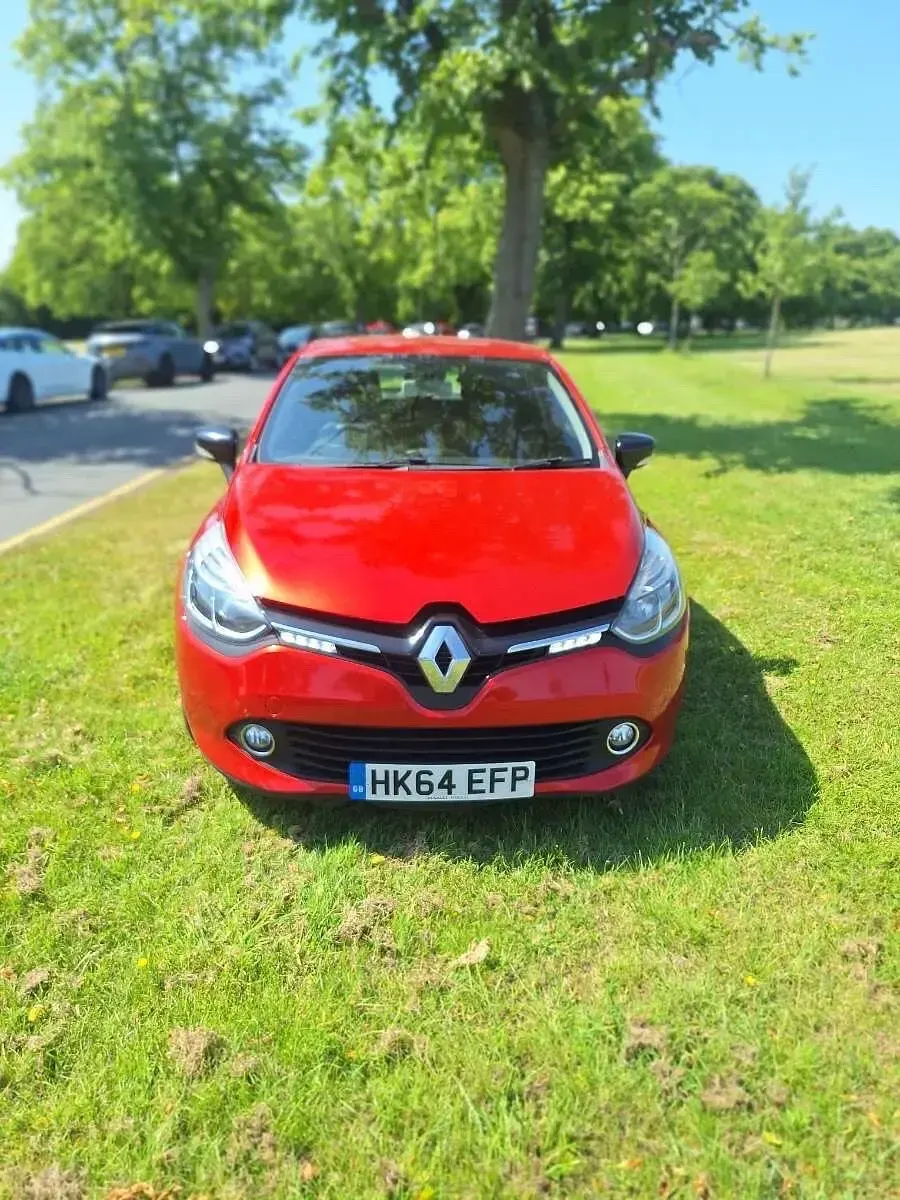 Used Renault Clio Dynamique 2014 Red Hatchback