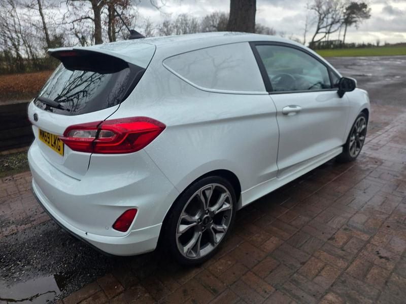 Used Ford Fiesta Sport 85 HP (62 kW) 2020 White Hatchback