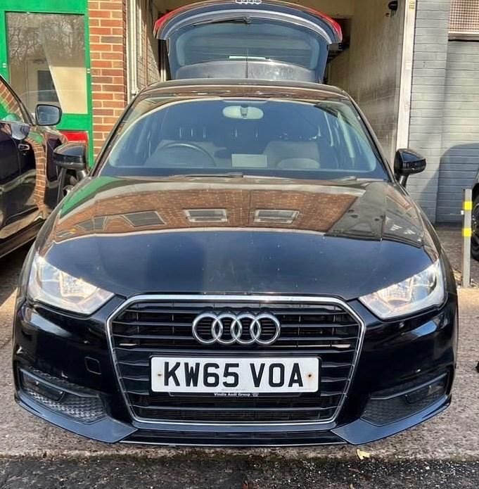 Begagnad Audi A1 Sport 2016 Svart Halvkombi