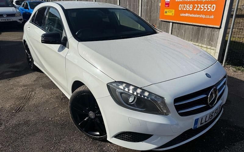 Used Mercedes A180 109 HP (80 kW) 2015 White Hatchback