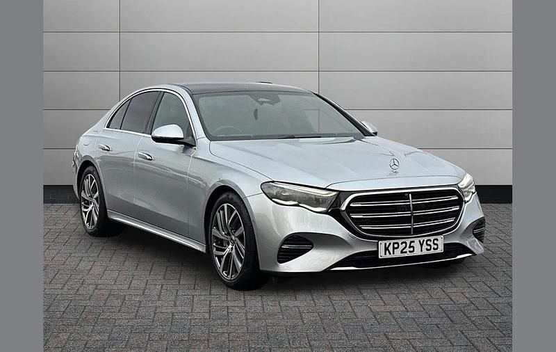 Used Mercedes E200 Premium 227 HP (166 kW) 2025 Silver Sedan