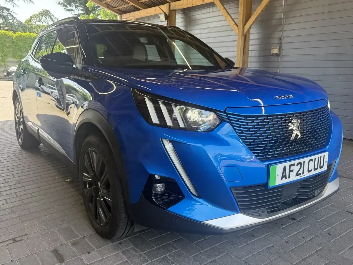 Used Peugeot e-2008 Premium 50 kW (68 HP) 2021 Blue SUV