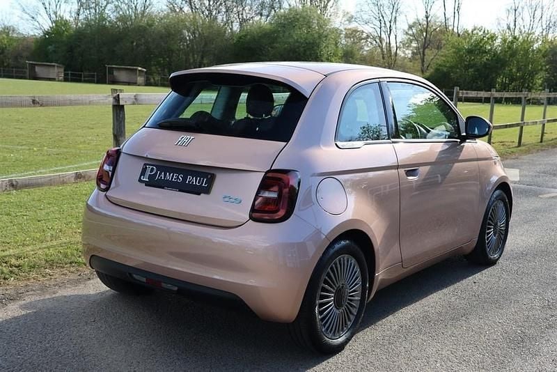 Used Fiat 500e 86 kW (118 HP) 2024 Rose gold Hatchback