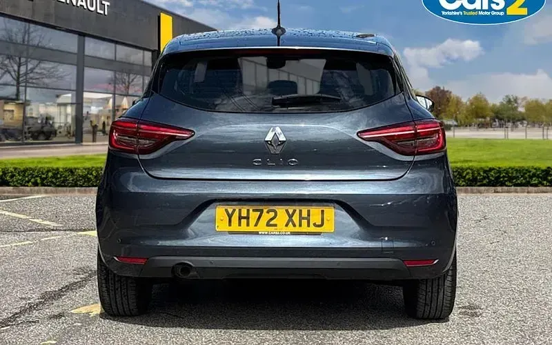 Used Renault Clio Iconic 90 HP (66 kW) 2022 Grey  Hatchback