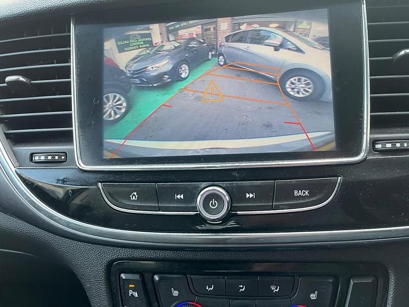 Used Vauxhall Mokka X Active 140 HP (102 kW) 2017 Silver SUV