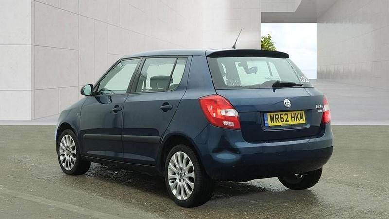 Używany Skoda Fabia Elegance 105 KM (77 kW) 2013 Niebieski Hatchback