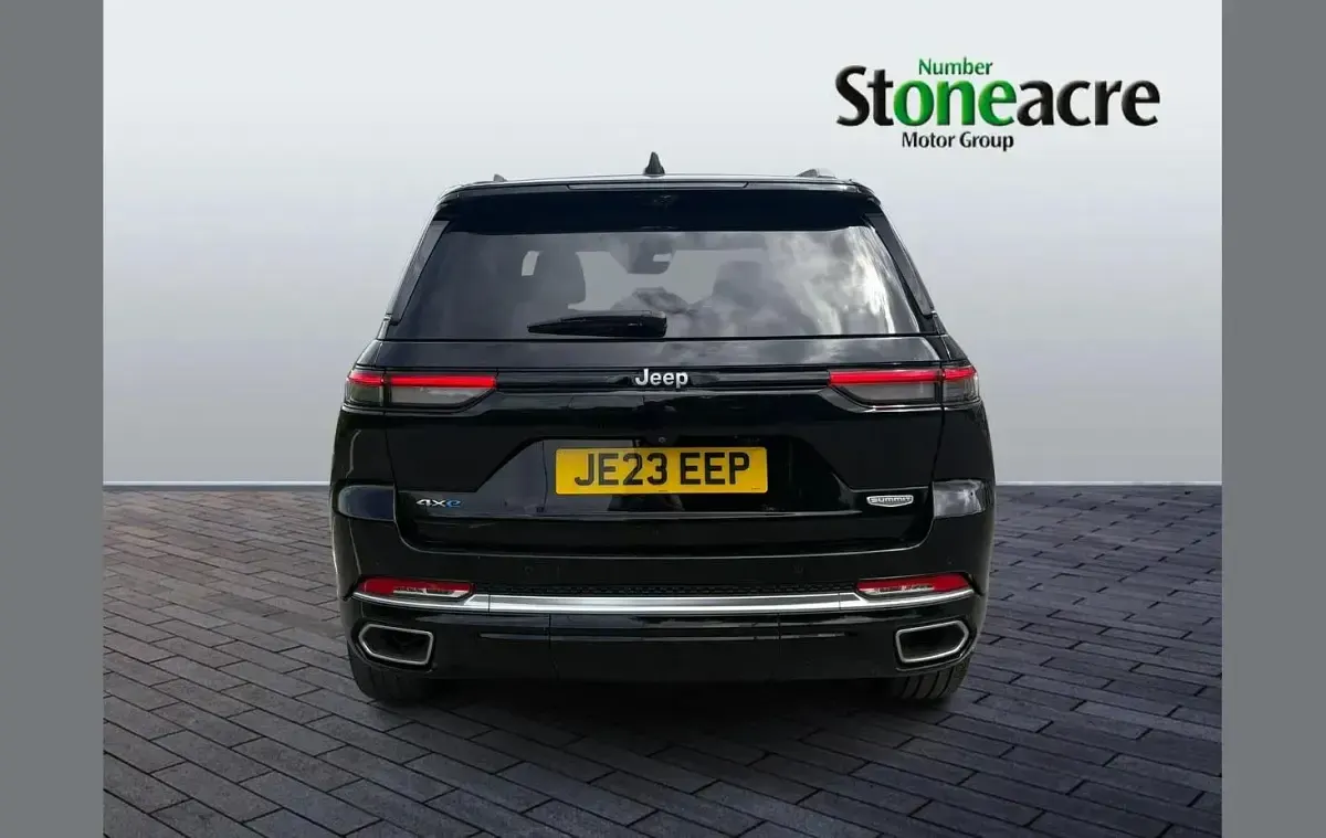 Used Jeep Grand Cherokee Summit 380 HP (279 kW) 2023 Black SUV