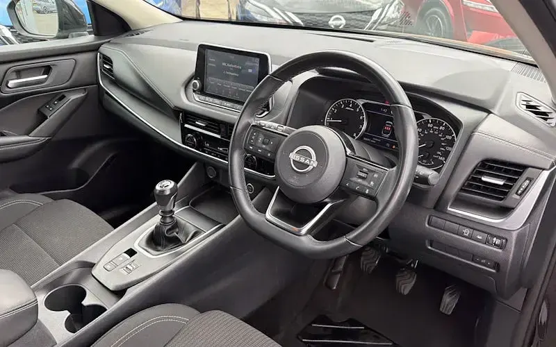Used Nissan Qashqai Acenta Premium 140 HP (102 kW) 2023 Black SUV