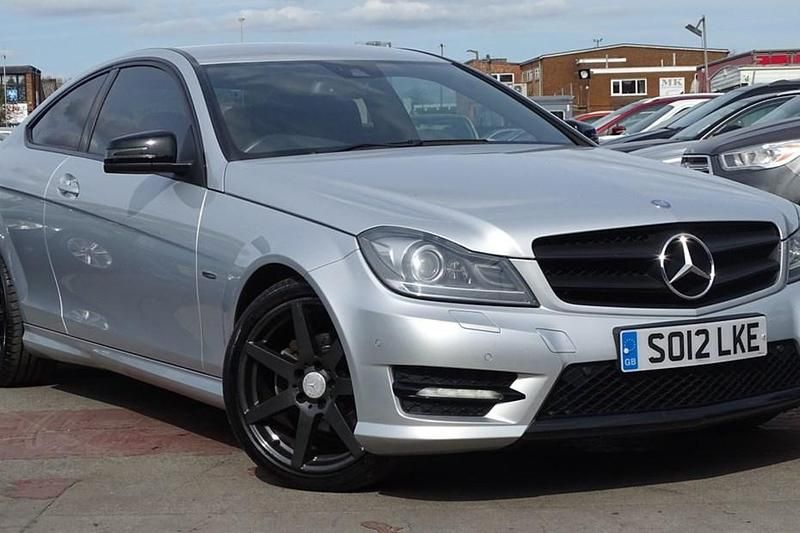 Used Mercedes C220 Sport Edition 170 HP (125 kW) 2012 Silver Coupe