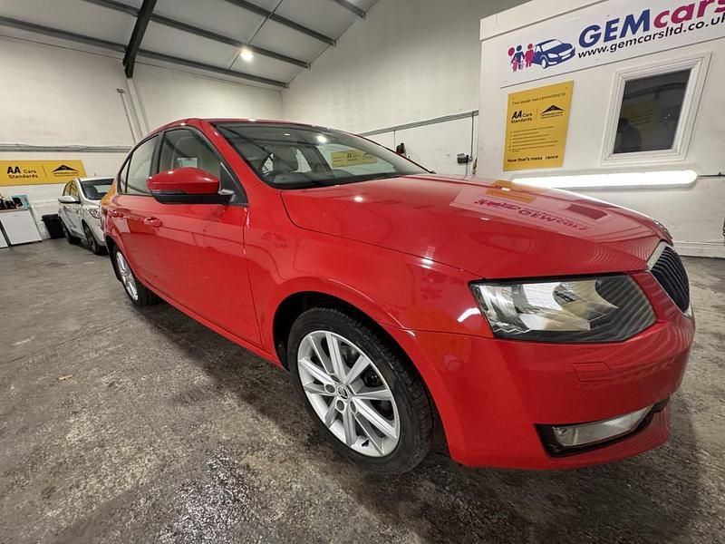 Used Skoda Octavia Elegance 2014 Red Hatchback