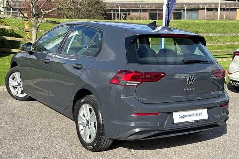 Used VW Golf VIII Life 130 HP (95 kW) 2022 Grey Hatchback