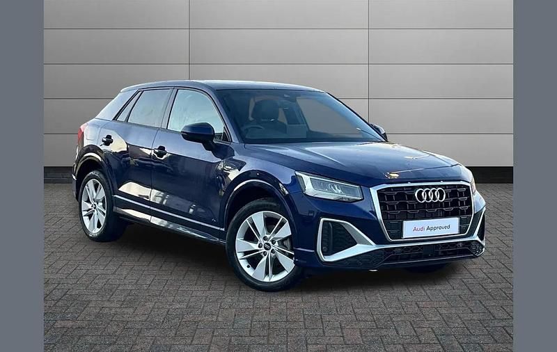 Used Audi Q2 S-Line 113 HP (83 kW) 2025 Blue SUV