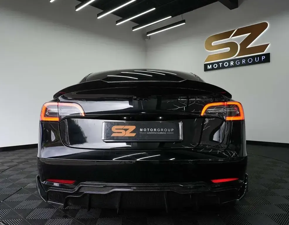 Usado Tesla Model 3 Long Range AWD 366 kW (498 HP) 2022 Preto Sedan