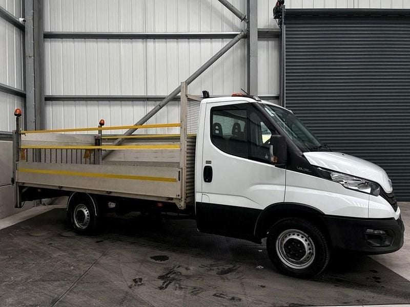 Used Iveco Daily 136 HP (100 kW) 2023 White