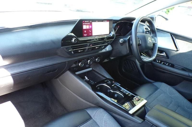 Grey Used 2023 Citroën C5 X PureTech Hatchback | £12,489 (Good price) - Image 1/4