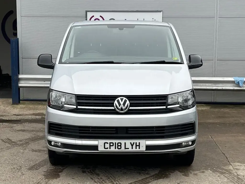 Usado VW Transporter Highline 2018 Prateado Van