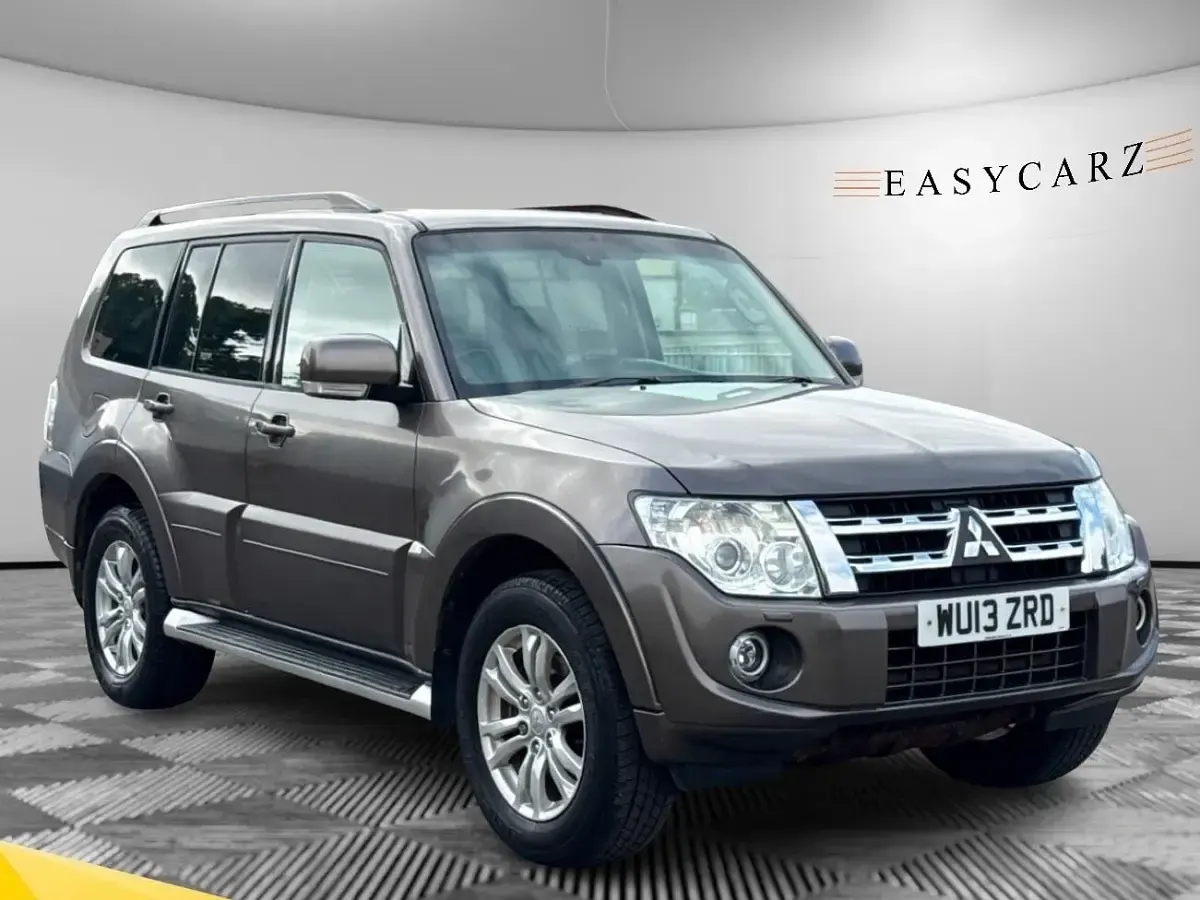Used Mitsubishi Shogun 197 HP (144 kW) 2013 Brown SUV