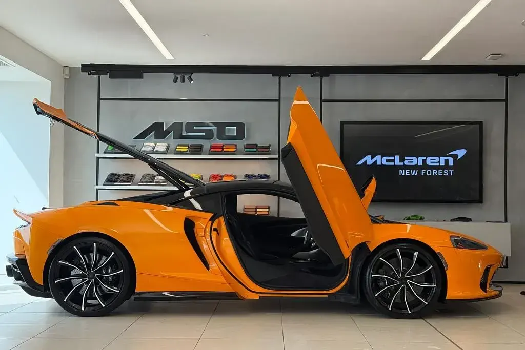Used McLaren GTS 620 HP (456 kW) 2025 Orange Coupe