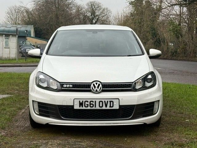 Image 2/4