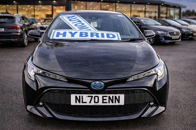Used Toyota Corolla Design 122 HP (89 kW) 2020 Black Hatchback
