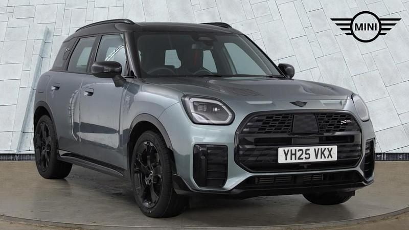 Green Used 2025 Mini Countryman SUV | £33,900 (Fair price) - Image 1/4