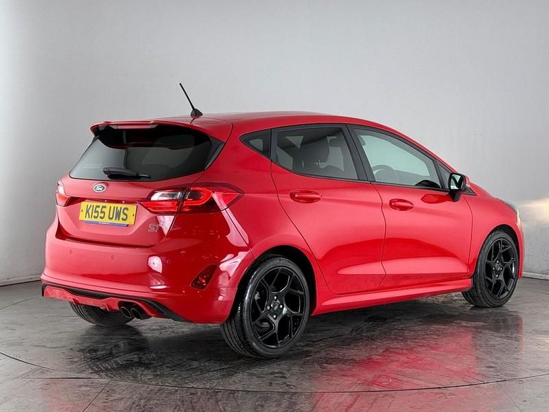 Used Ford Fiesta ST 200 HP (147 kW) 2018 Red Hatchback