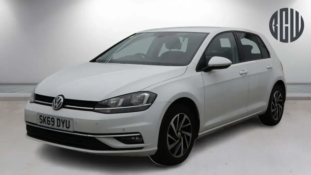 Used VW Golf VII Match 115 HP (84 kW) 2019 White Hatchback