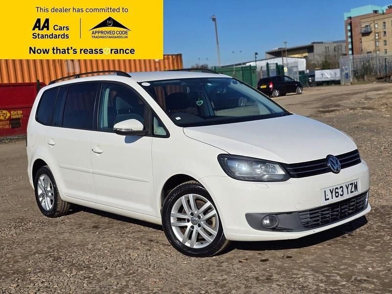 White Used 2014 VW Touran SEL MPV | £7,488 (Fair price) - Image 1/4