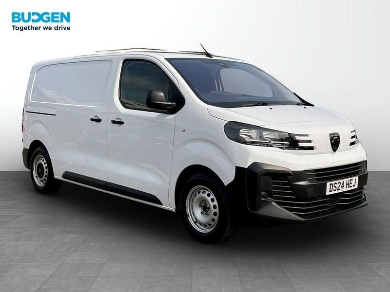 White Used 2024 Peugeot Expert S Van | £17,900 (Fair price) - Image 1/4